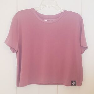 M22 crop top t-shirt